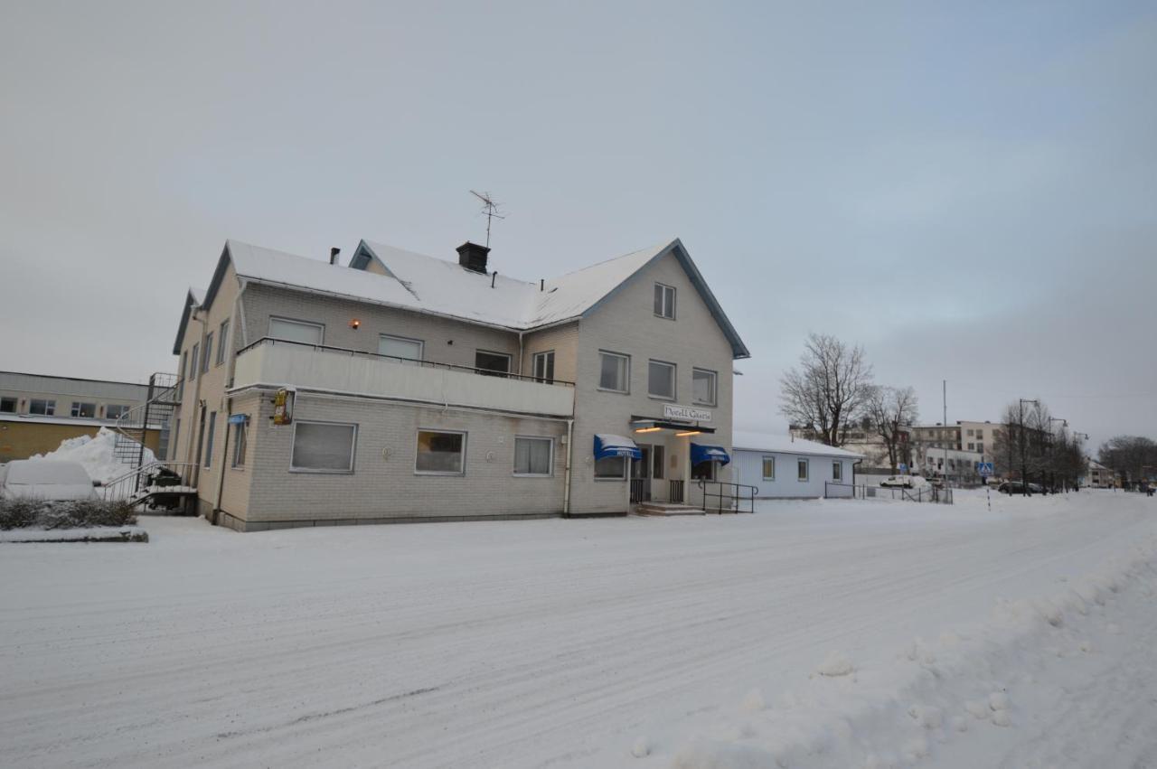 Hotell Gaestis Tierp Esterno foto