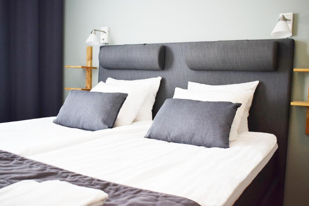 Hotell Gaestis Tierp Esterno foto