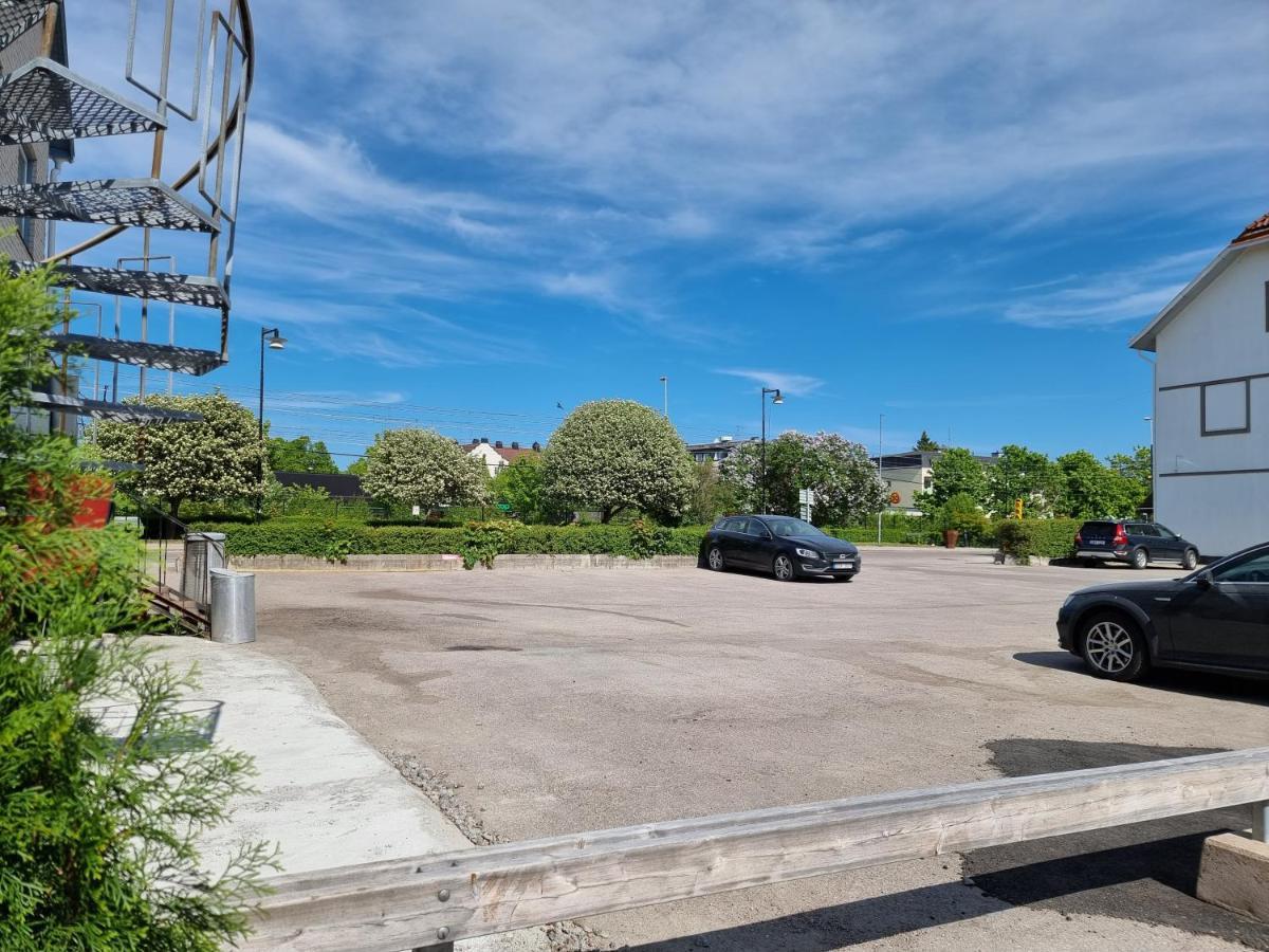 Hotell Gaestis Tierp Esterno foto