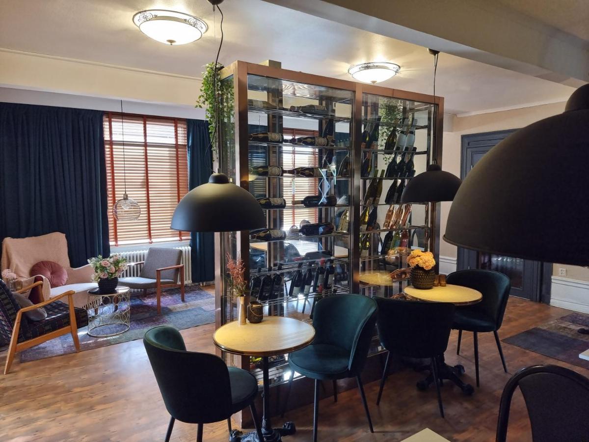 Hotell Gaestis Tierp Esterno foto
